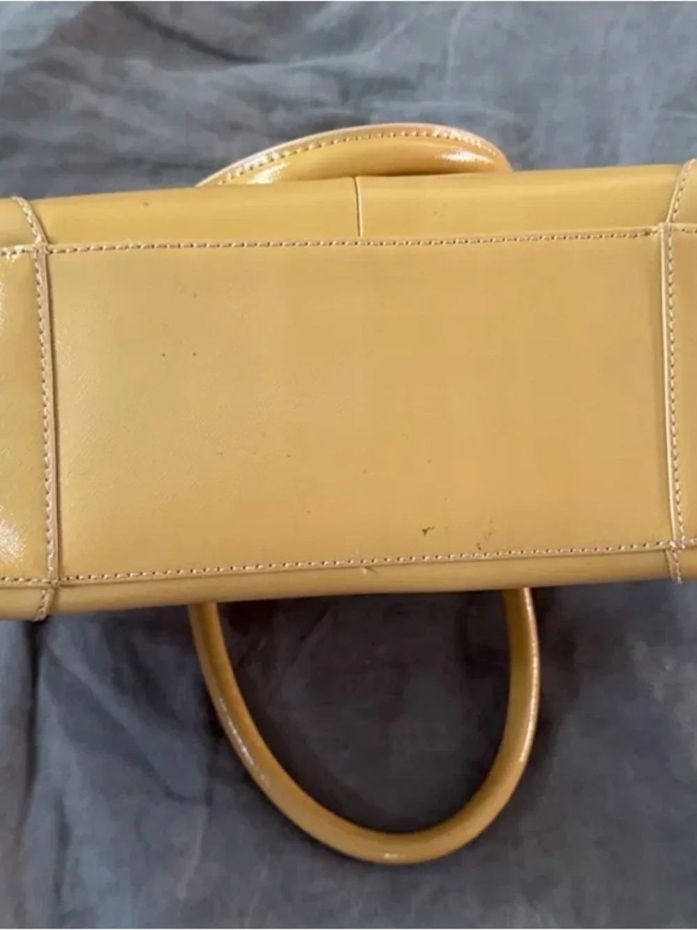 Tory Burch Robinson Tote in Camel Saffiano Leather—Includes Dustbag and Mirror
